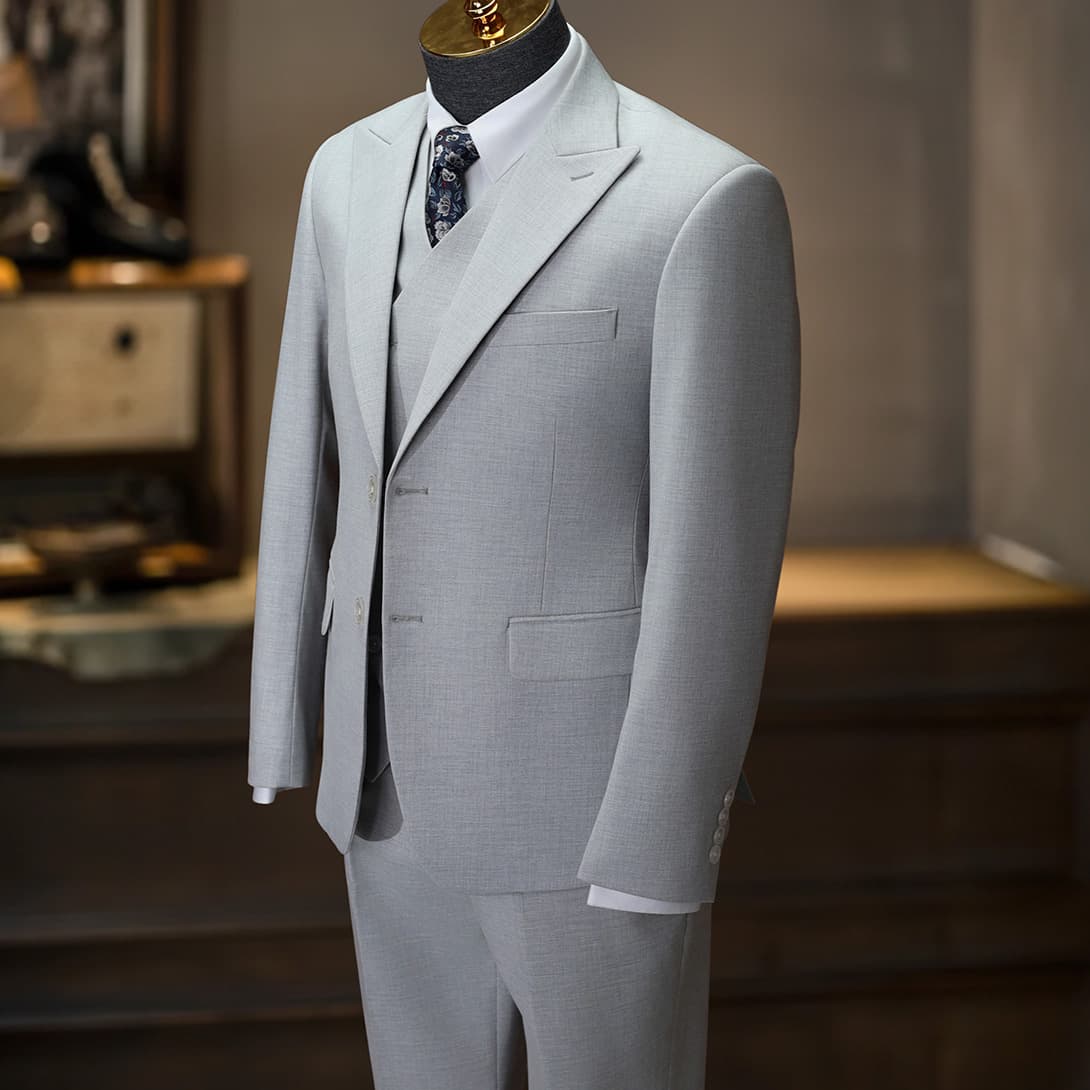 Bộ Vest Xám Sáng 2