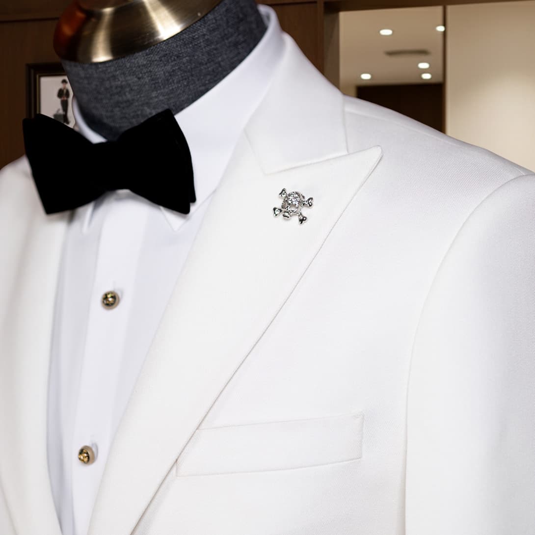 Bộ Vest Trắng Nhọn 2