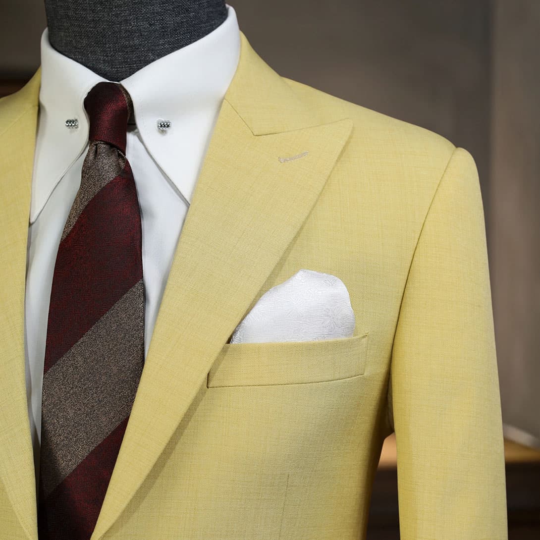 Bộ Vest Vàng Nhạt 3