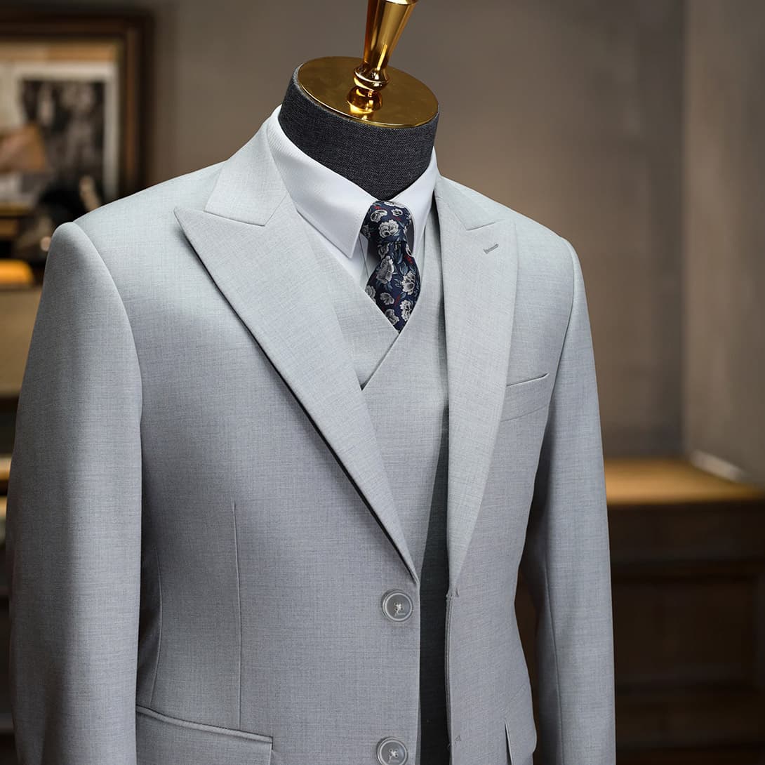 Bộ Vest Xám Trắng 3