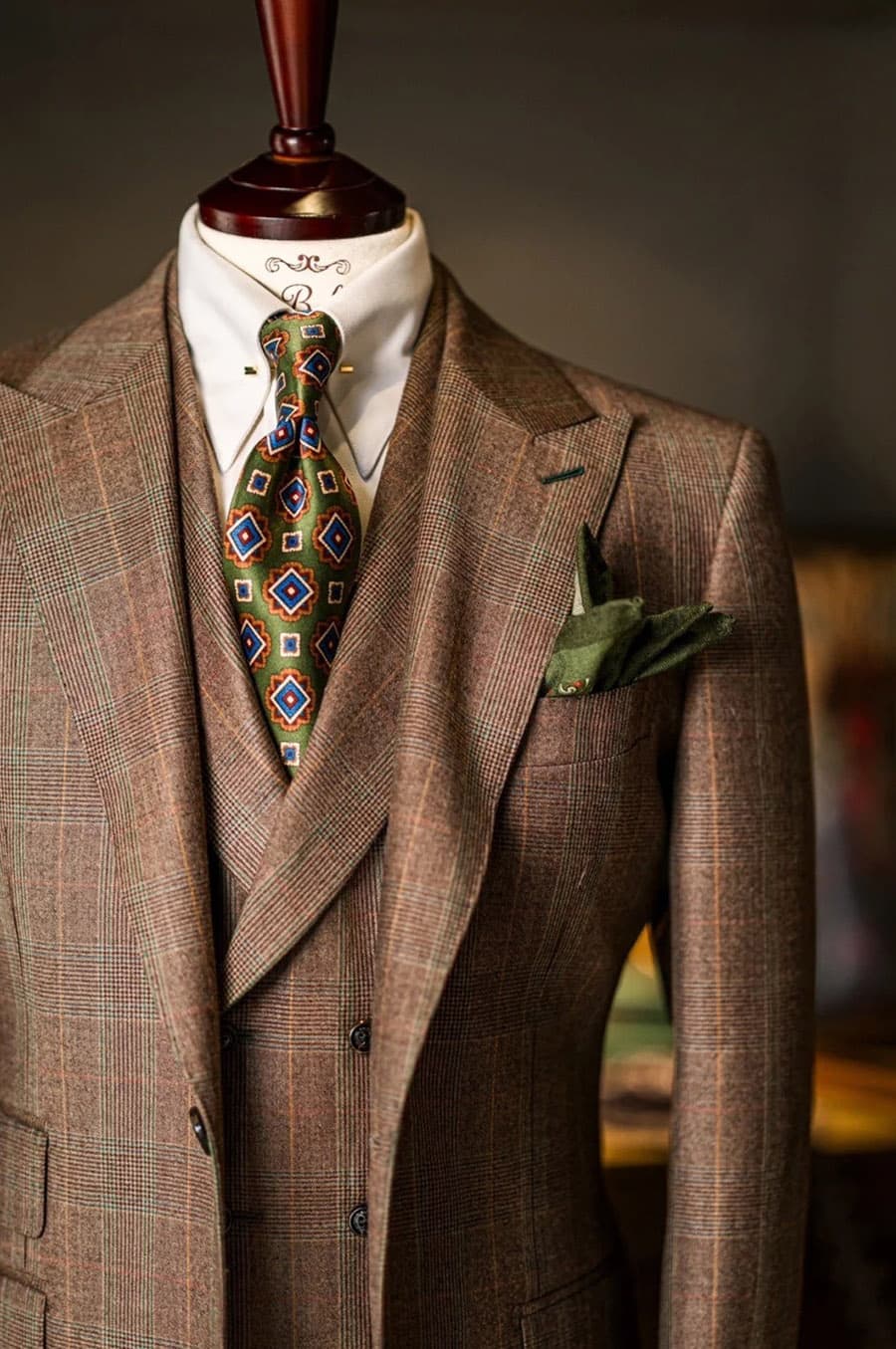 Bộ Vest Caro Nâu Trầm 2