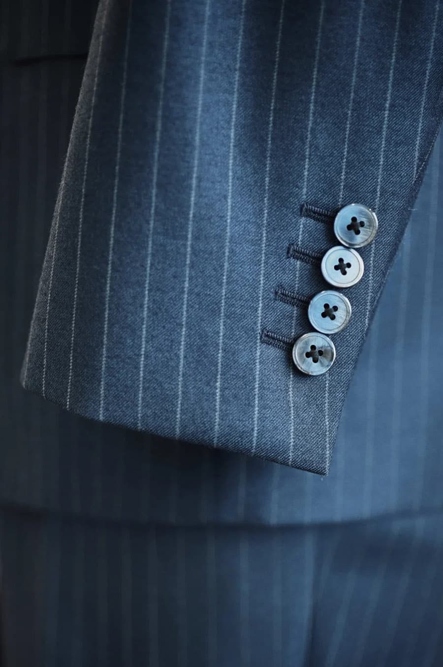 Bộ Vest Sọc Xám 3