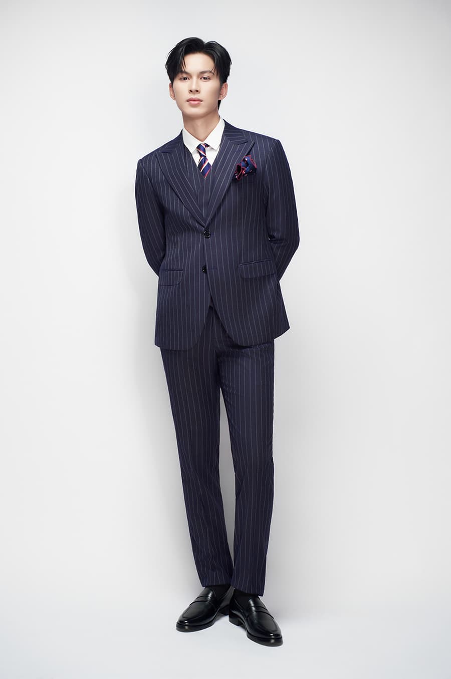 Bộ Vest Xanh Navy Sọc 3