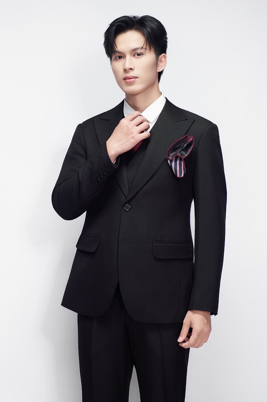 Bộ Vest Đen 2 Cúc 2