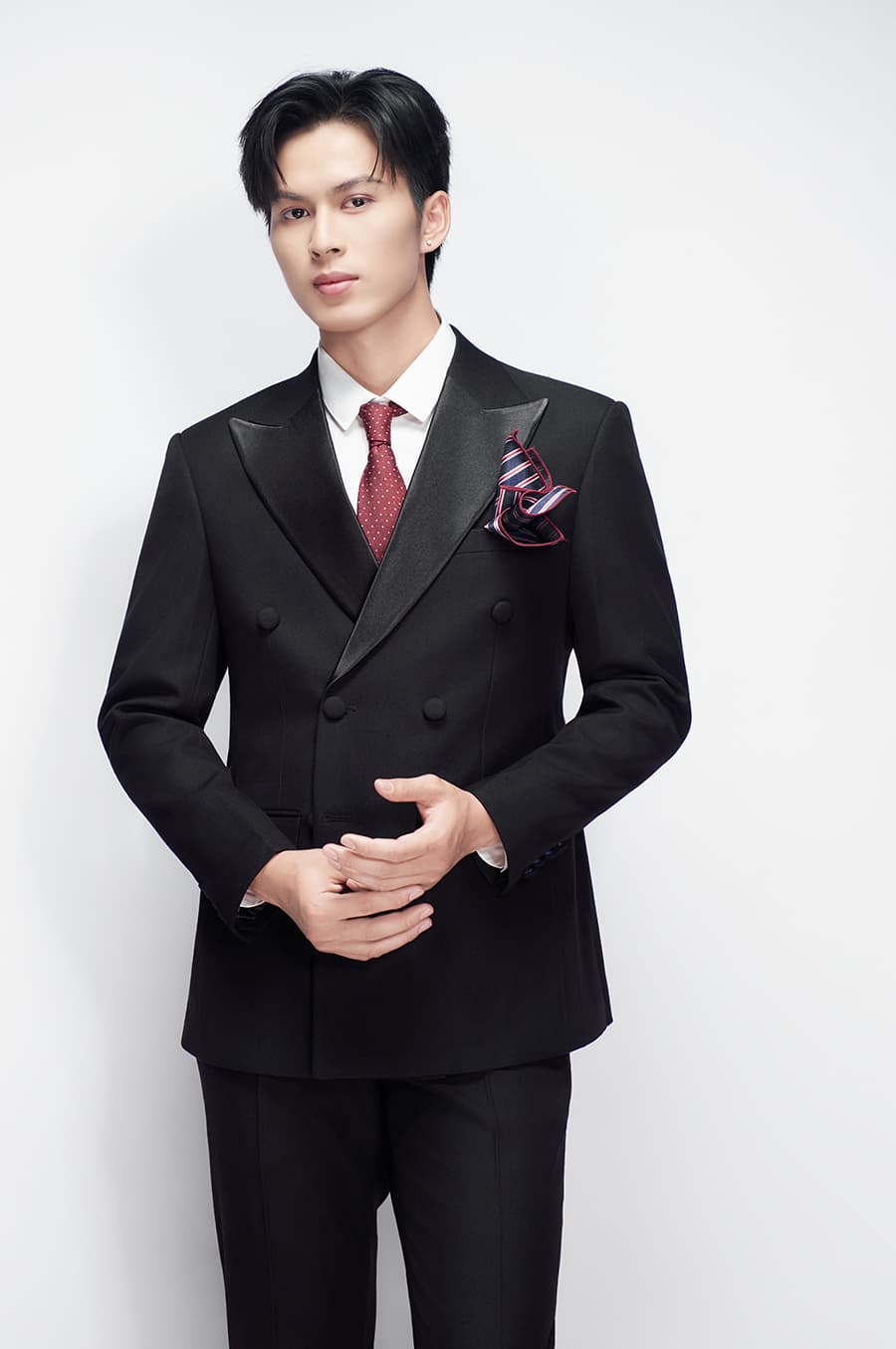 Bộ Vest Đen Sam Nhọn 6 Cúc 2