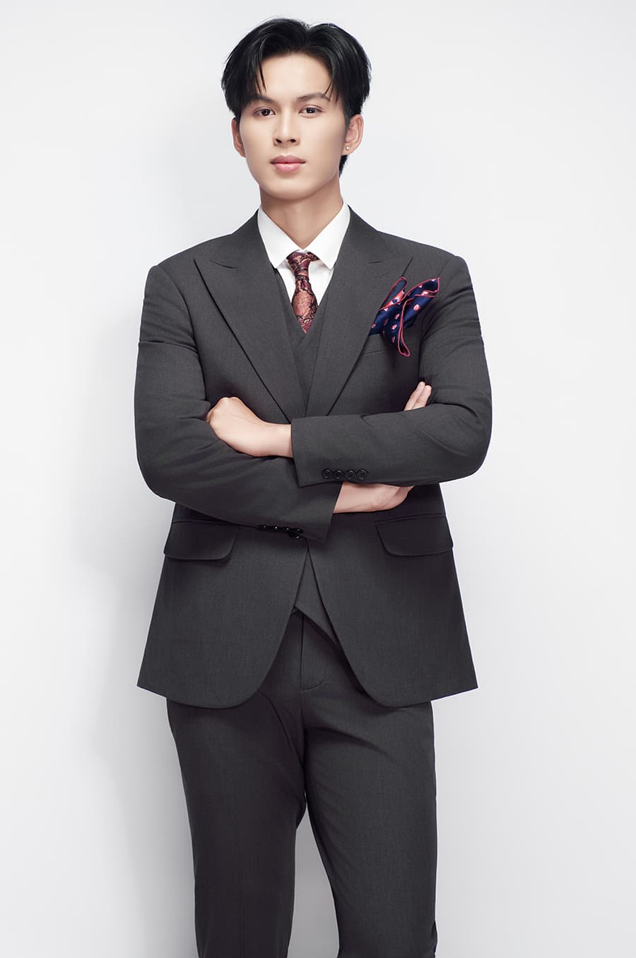 Bộ Vest Đen Kẻ Xước 2 Cúc 2