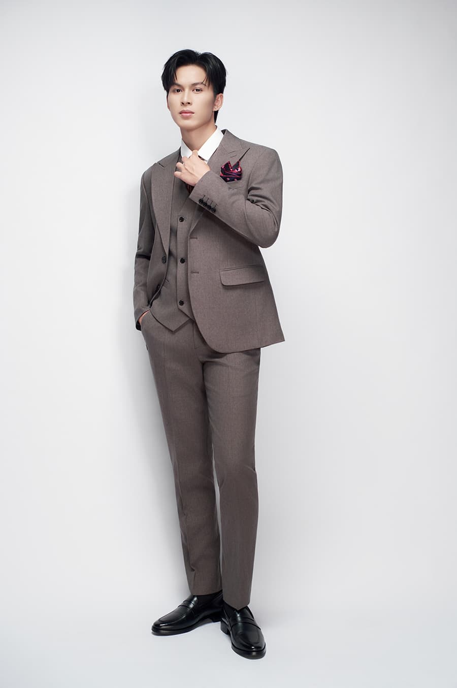 Bộ Vest Nâu Sáng 2