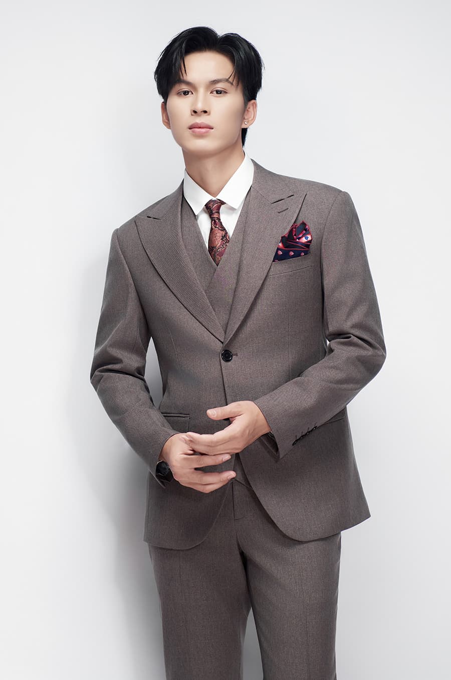 Bộ Vest Nâu Sáng 1