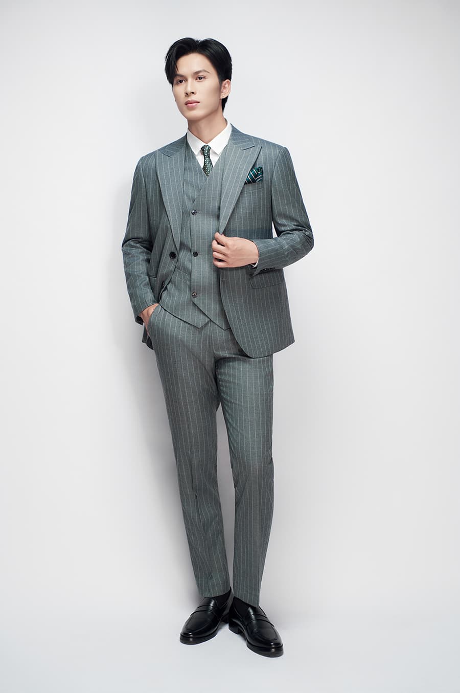 Bộ Vest Xám Xanh Kẻ Sọc 3