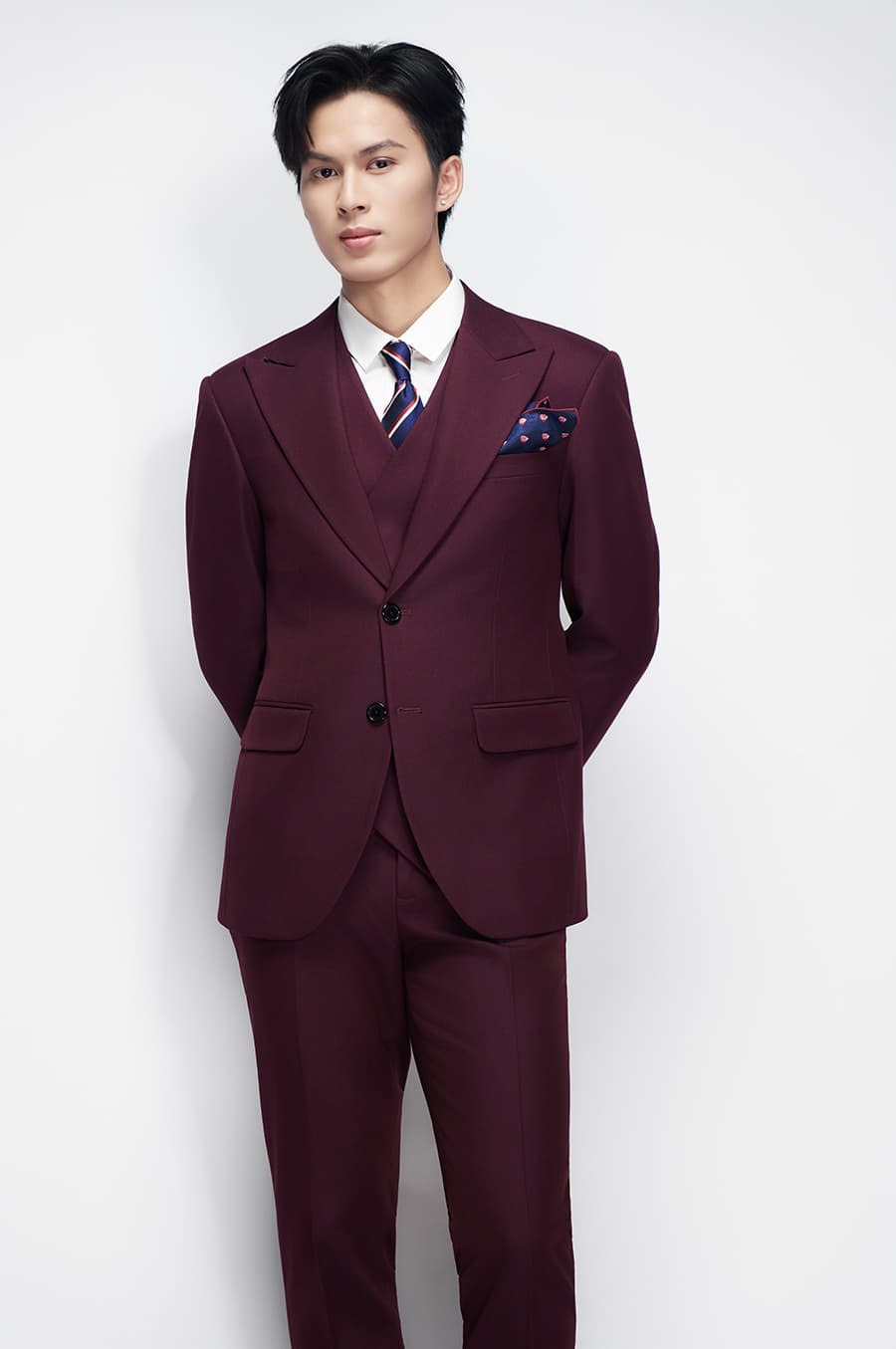 Bộ Vest Đỏ Mận 1