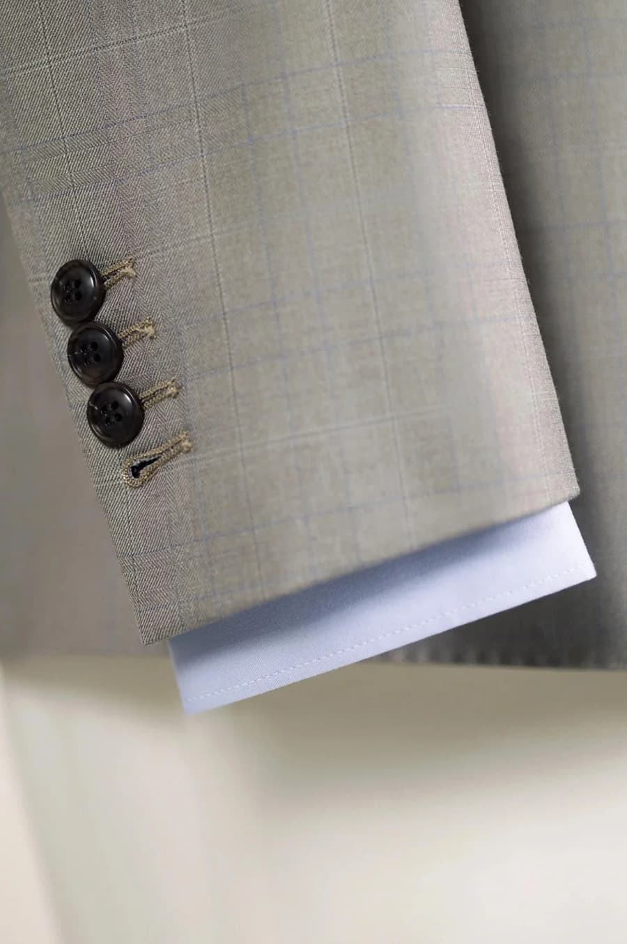 Bộ Vest Xám Ngọc Trai 4