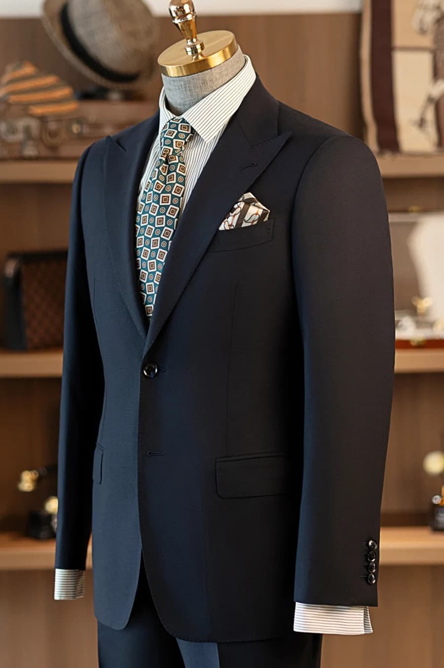 Bộ Vest Đen Than 2 Cúc 2