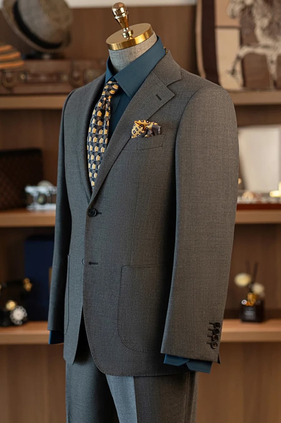 Bộ Vest Nâu Xám Vân Xước 2