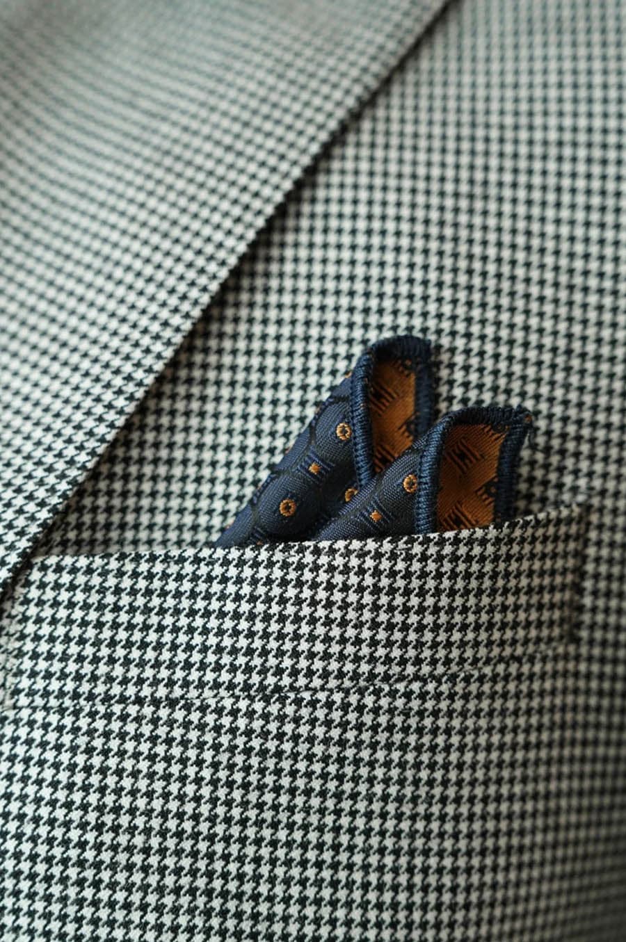 Bộ Vest Xanh Lá Vân Nhỏ 2