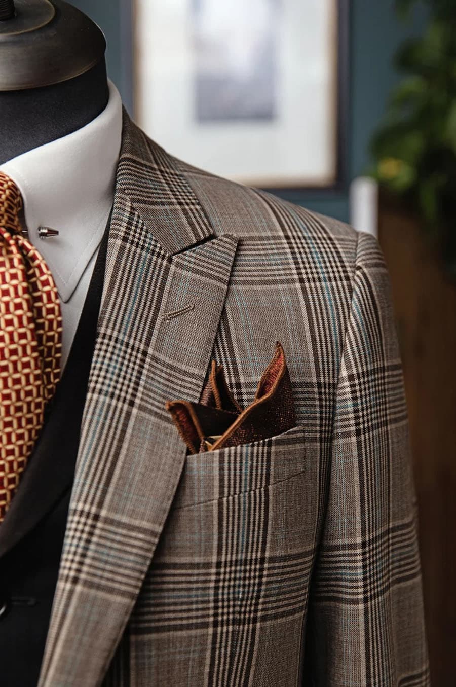Bộ Vest Caro Nâu Ánh Lam 3