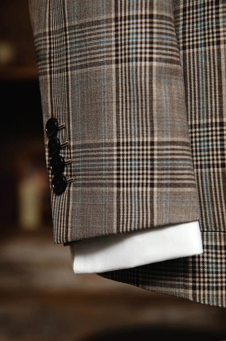 Bộ Vest Caro Nâu Ánh Lam 4