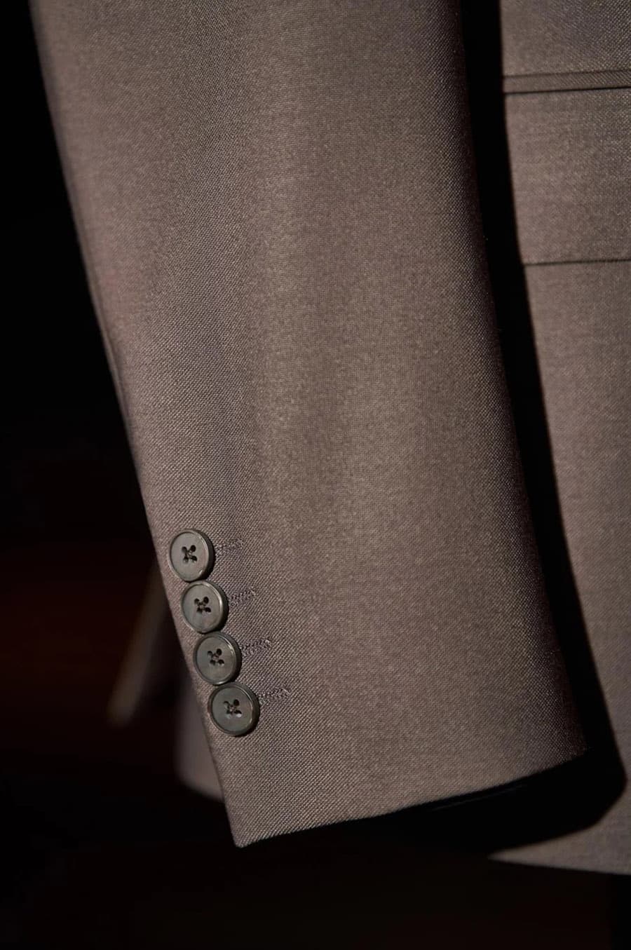 Bộ Vest Nâu Đất 4