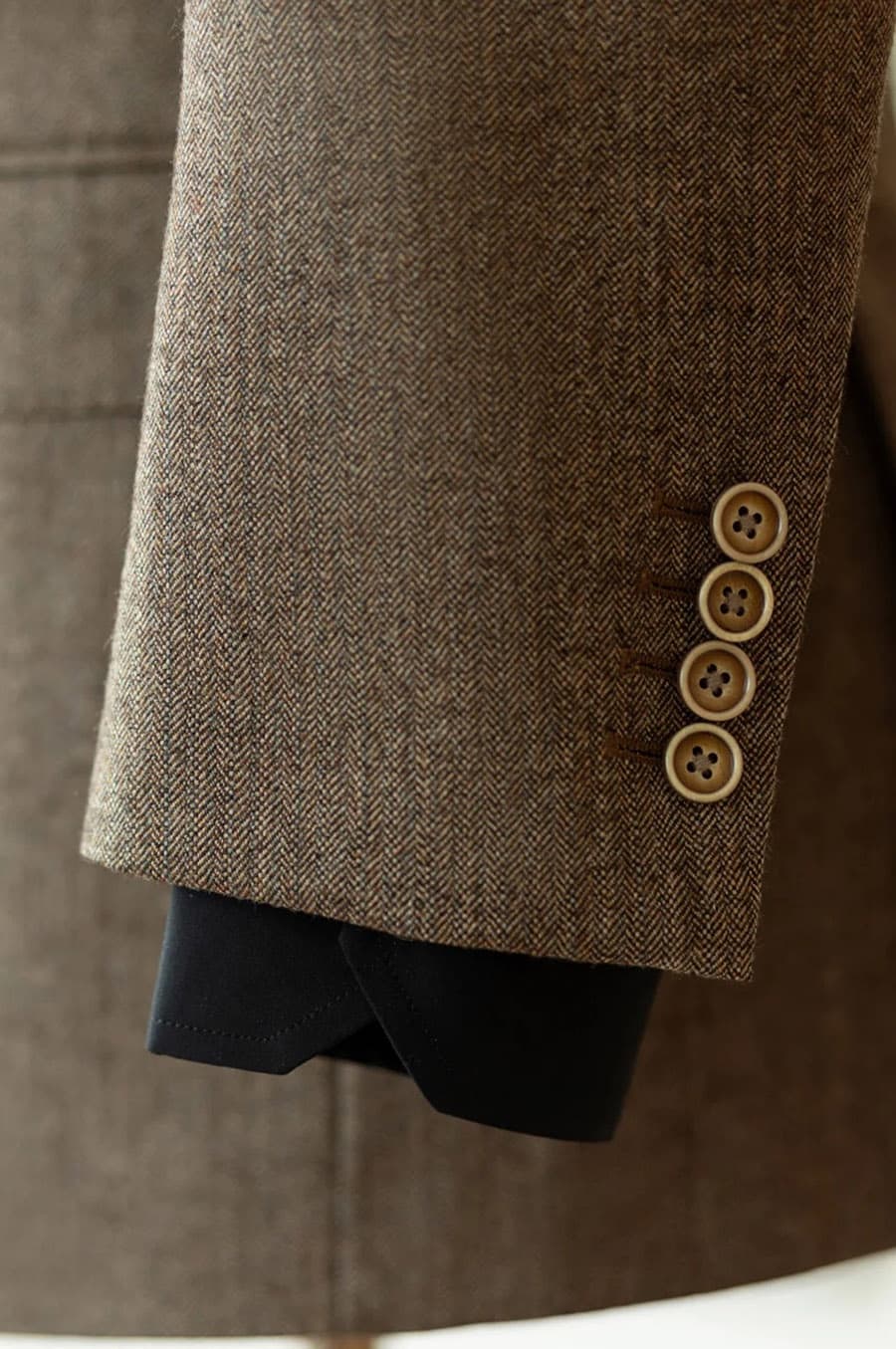 Bộ Vest Nâu Hạt Dẻ Trầm 5