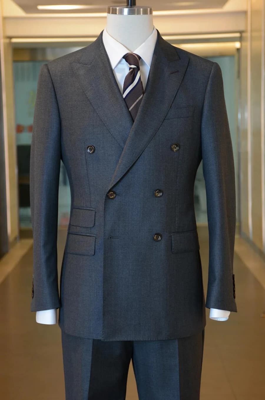 Bộ Vest Xanh Đen 6 Cúc 1