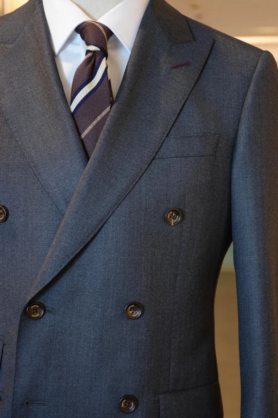 Bộ Vest Xanh Đen 6 Cúc 3