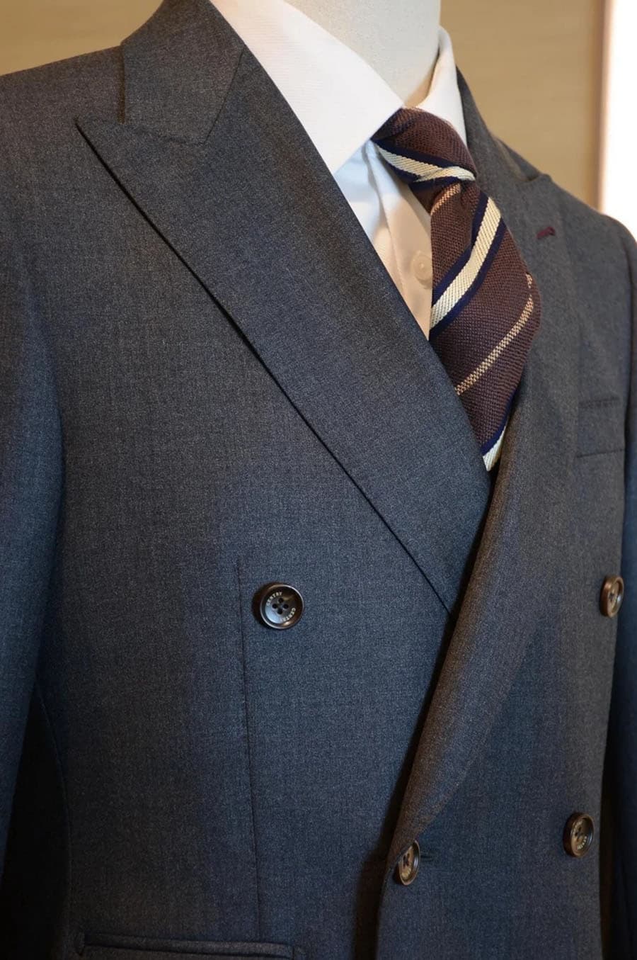 Bộ Vest Xanh Đen 6 Cúc 2