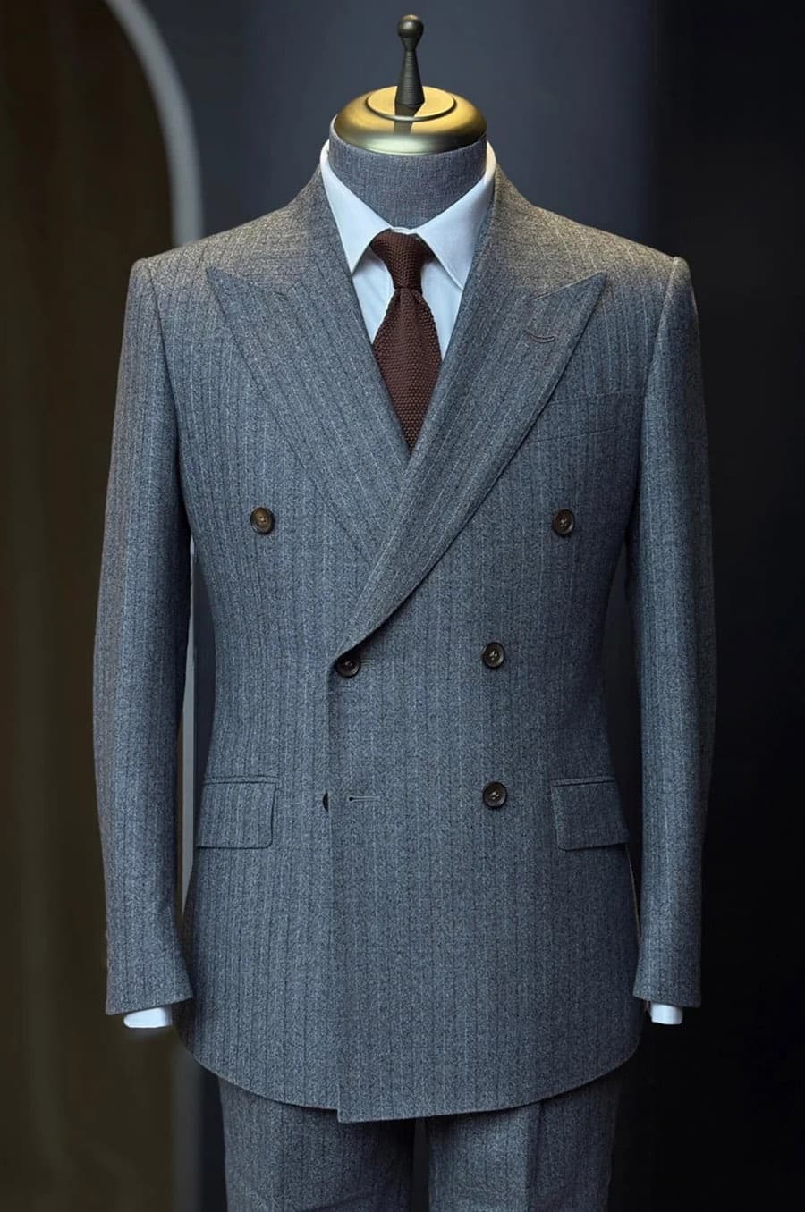 Bộ Vest Xám Chì Kẻ Sọc 1