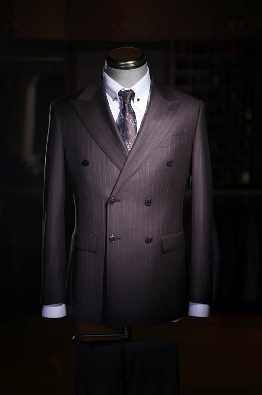 Bộ Vest Đen Bóng Kẻ Sọc 2